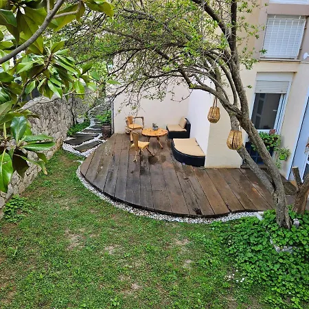 アパート Paradise Garden With Free Parking *